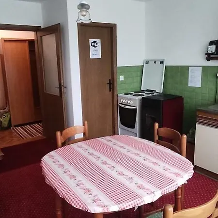 Apartment Station *