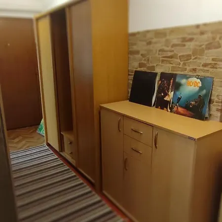 Apartment Station *